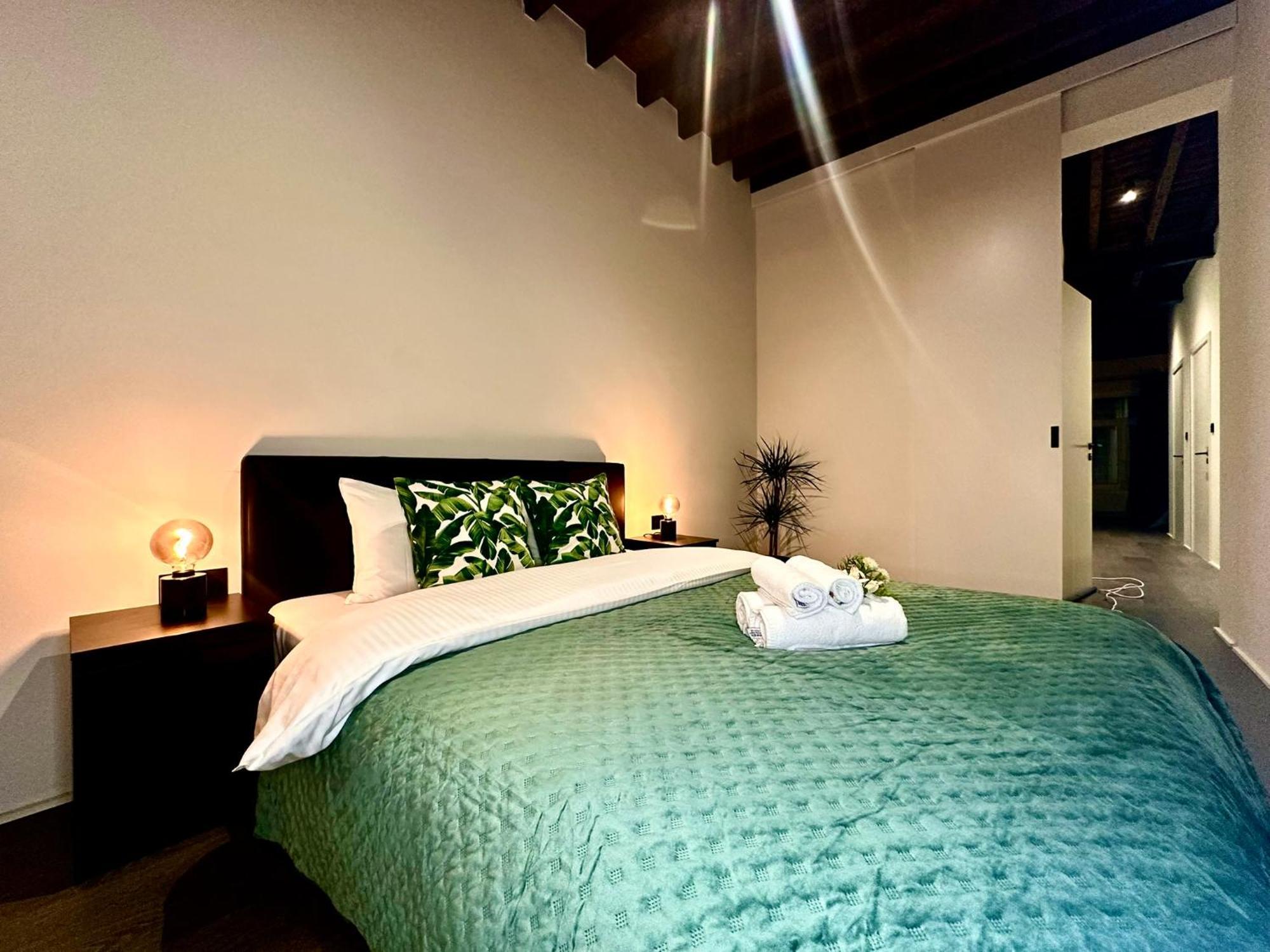 Luxury Suites Princess By Rikas Hotels Antwerpen Bagian luar foto